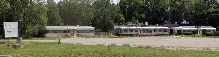 Rosies Diner - Street View (newer photo)